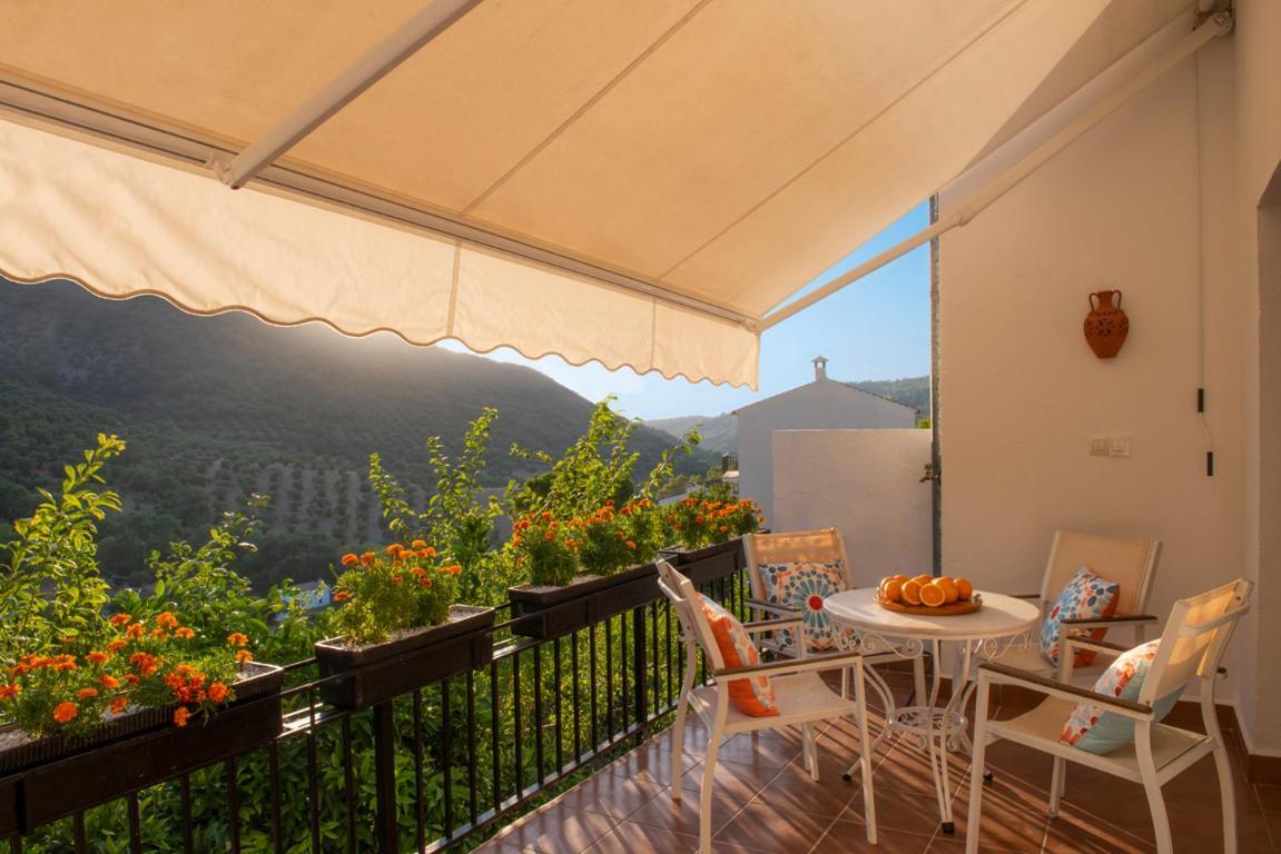Stunning Home Benamahoma 4 Bed - Sierra Grazalema Exteriör bild